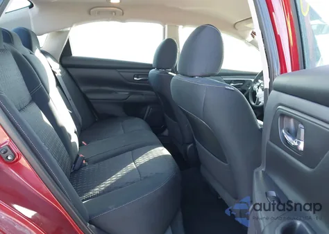 2017 Nissan Altima 2.5 S z USA, uszkodzony, nr VIN 1N4AL3AP0HN323882